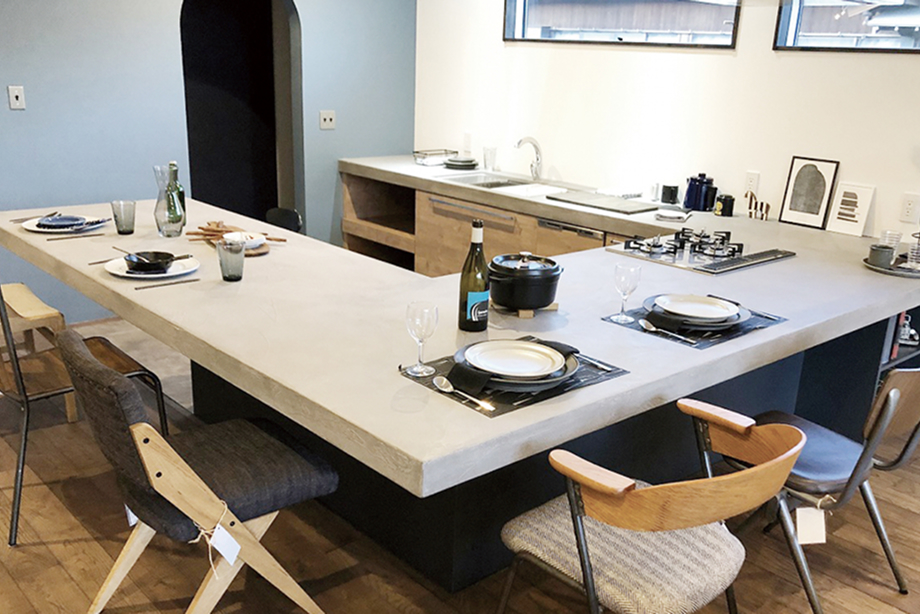 暮らしにジャストフィットする造作家具とインテリア