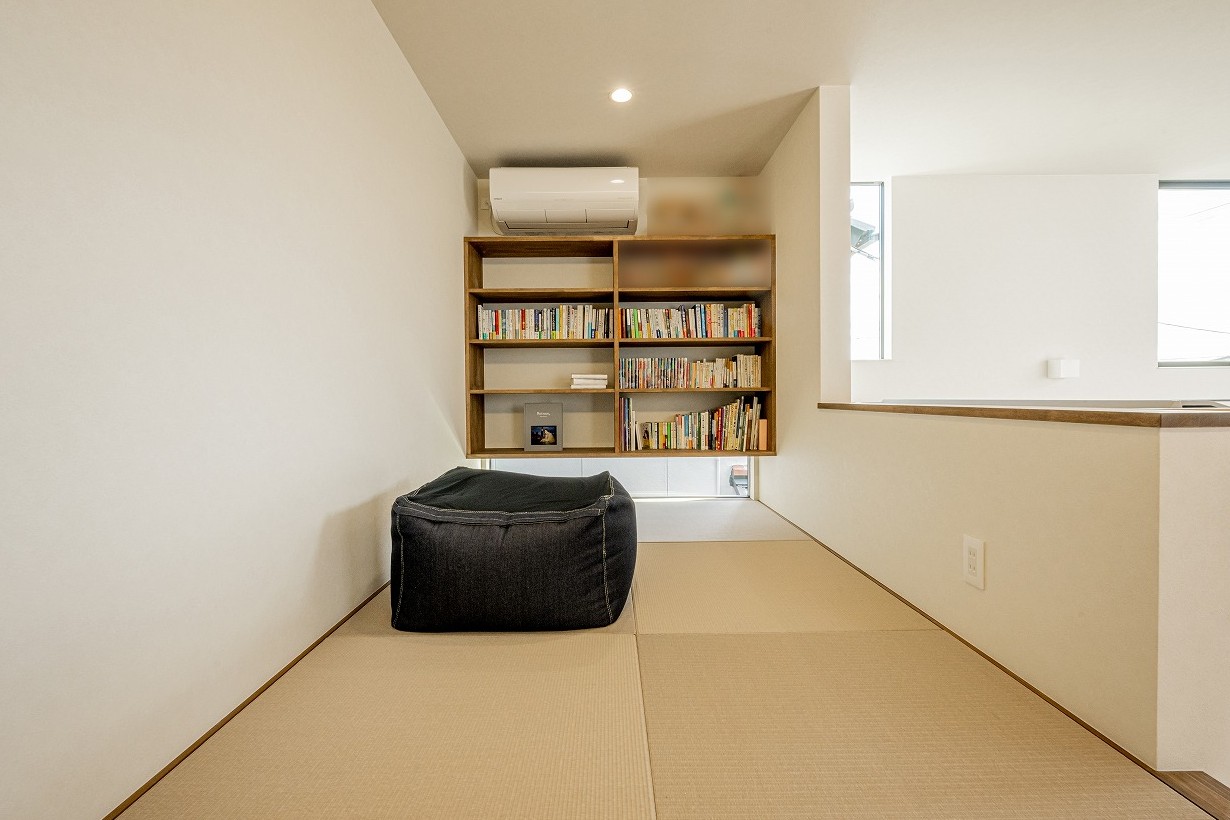 非公開: 中庭のある暮らしやすい二世帯住宅｜世帯間の快適な距離感を実現