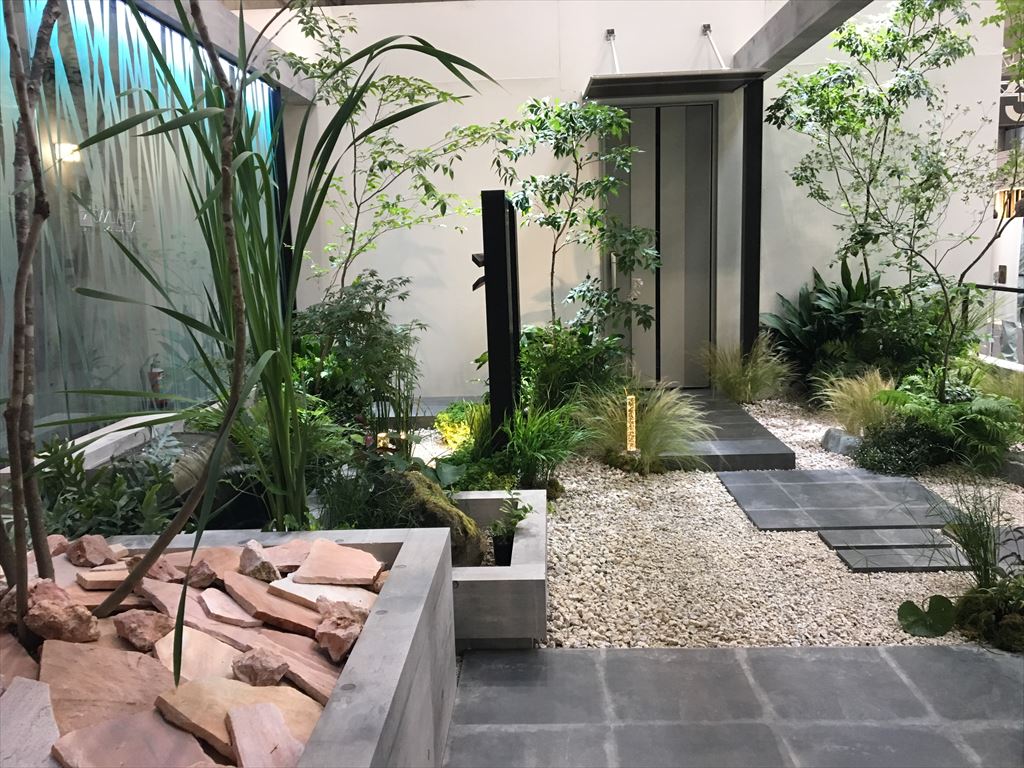 エクステリア建材フェアへ行ってきました。