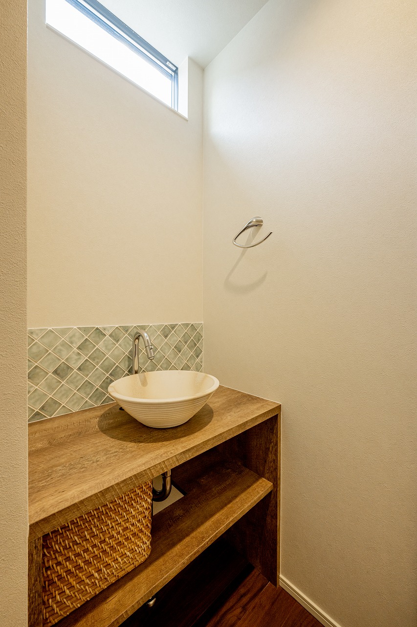 非公開: 中庭のある暮らしやすい二世帯住宅｜世帯間の快適な距離感を実現