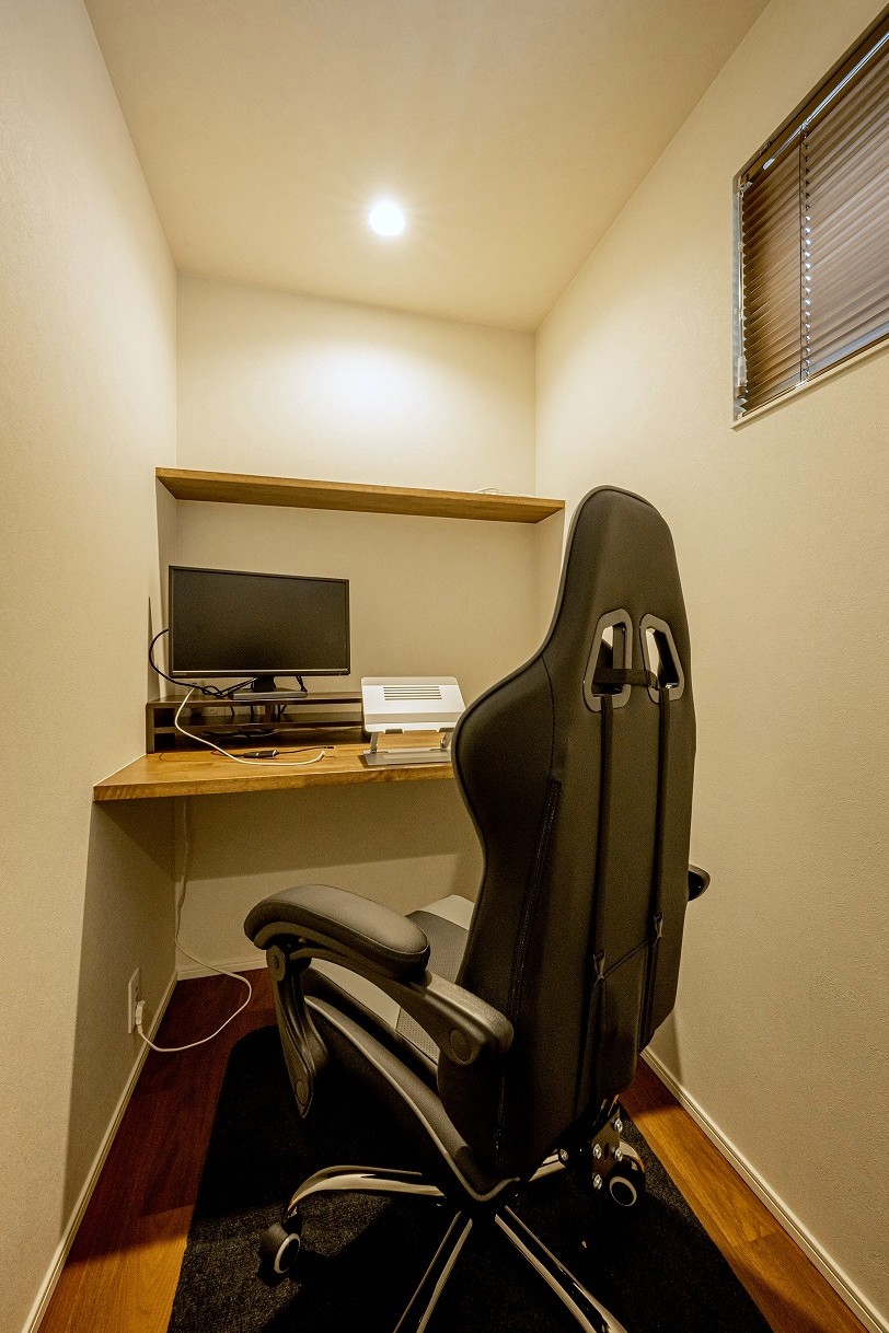 非公開: 中庭のある暮らしやすい二世帯住宅｜世帯間の快適な距離感を実現