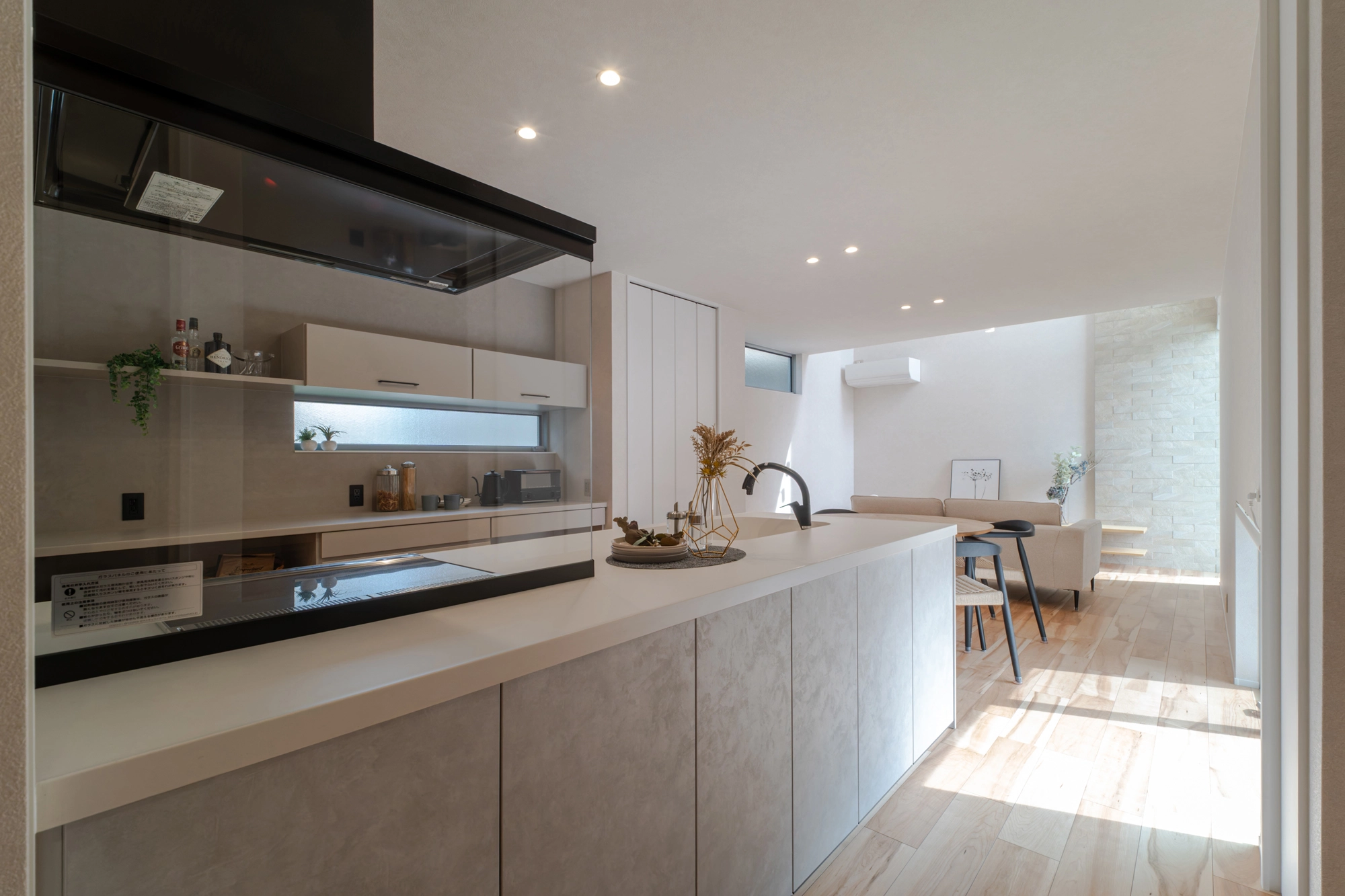 上質な素材感が引き立つキッチン