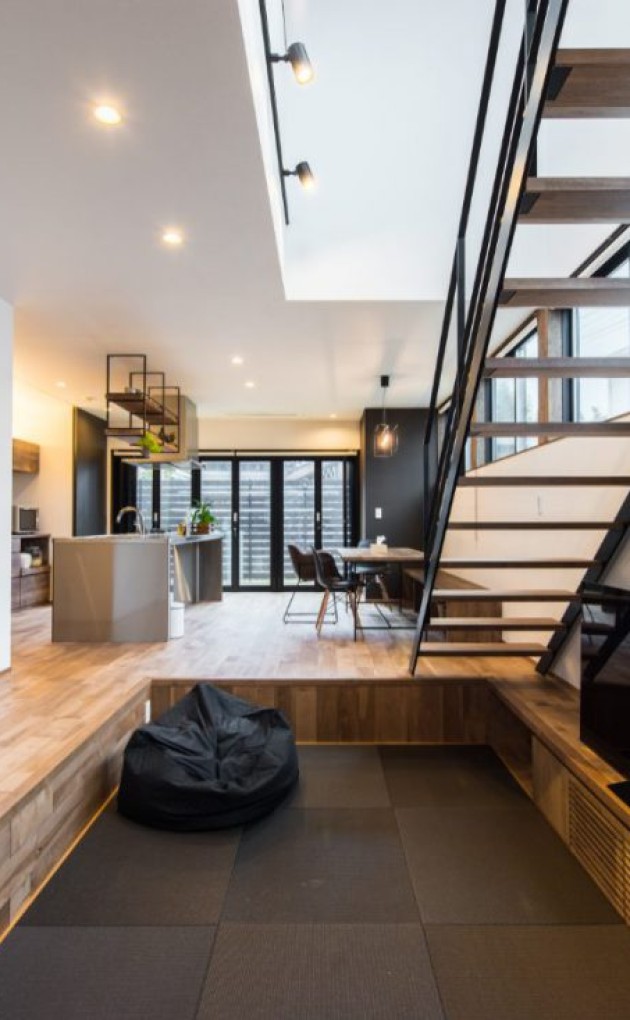【岡崎】平屋と２階建てが合わさったシンプルデザインの２世帯住宅