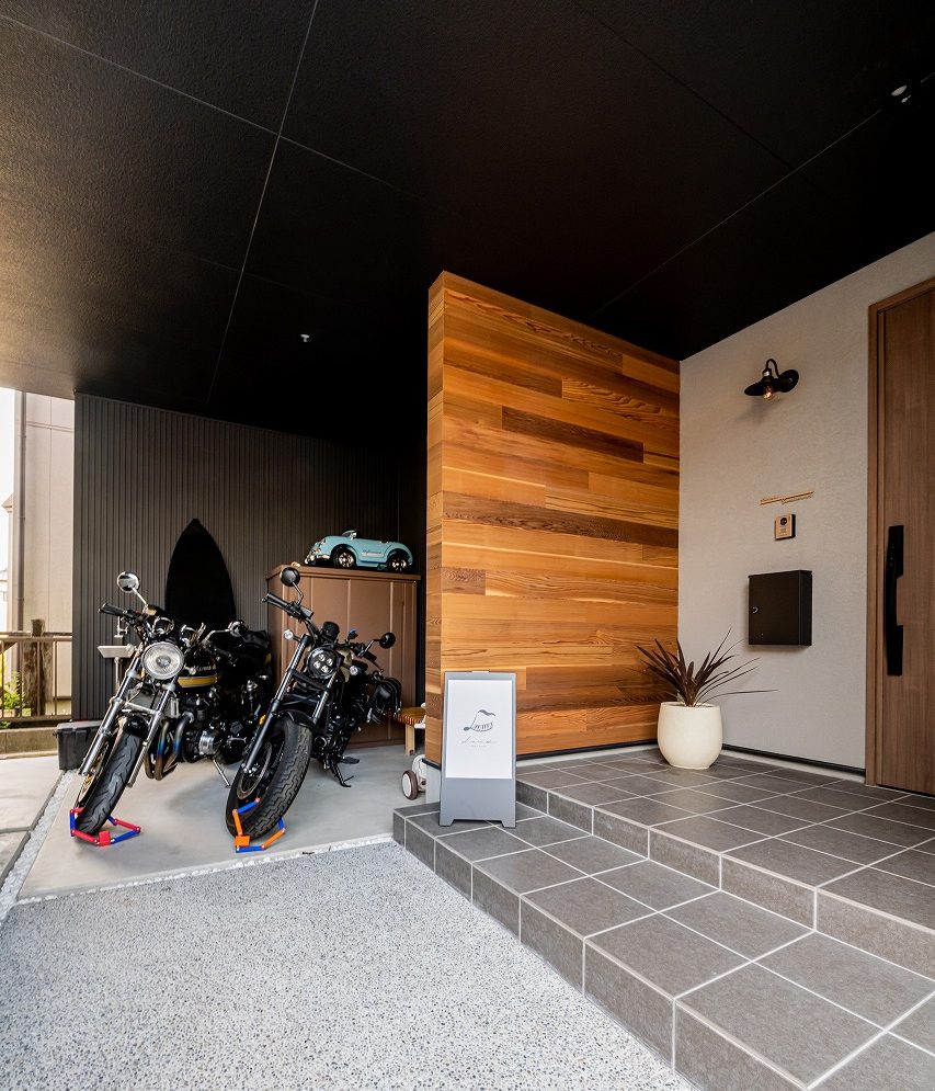 【西尾市】オープンガレージ、屋上がある趣味を詰め込んだ二世帯住宅
